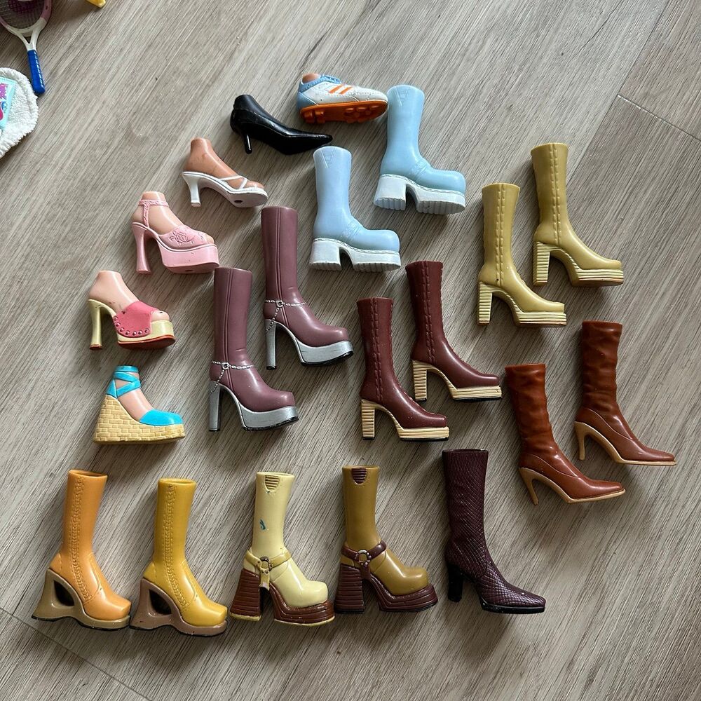 Vintage Y2K Bratz Doll Boots & Shoes Lot Accessories - 5 Pair & 11 Singles